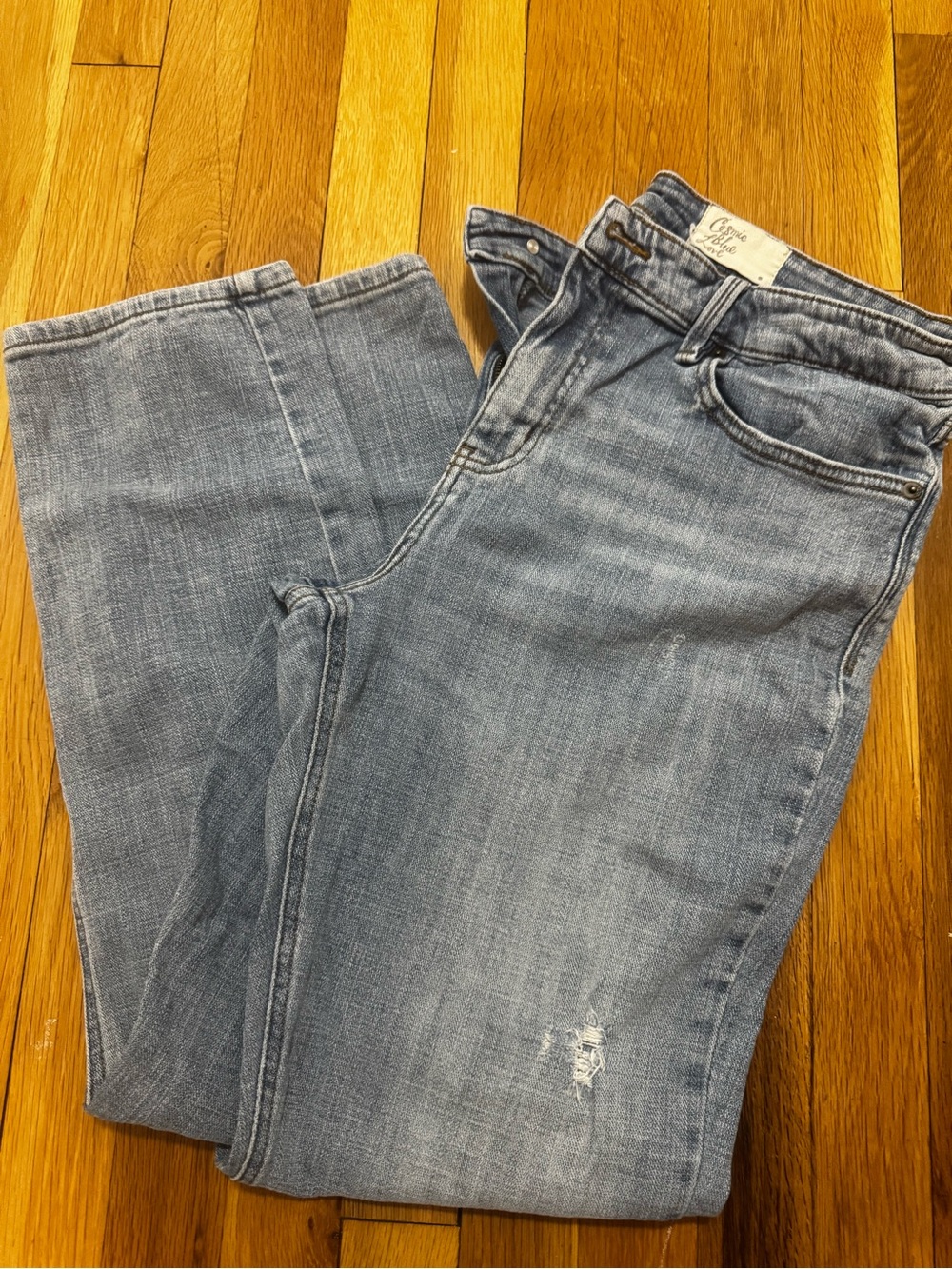 Light Blue Straight Leg Women's Jeans by Cloth & Stone
